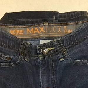Boys size 14 slim Urban pipeline MaxFlex jeans